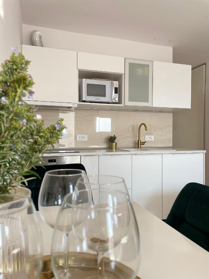 Apartment Vila ** Stinica Extérieur photo